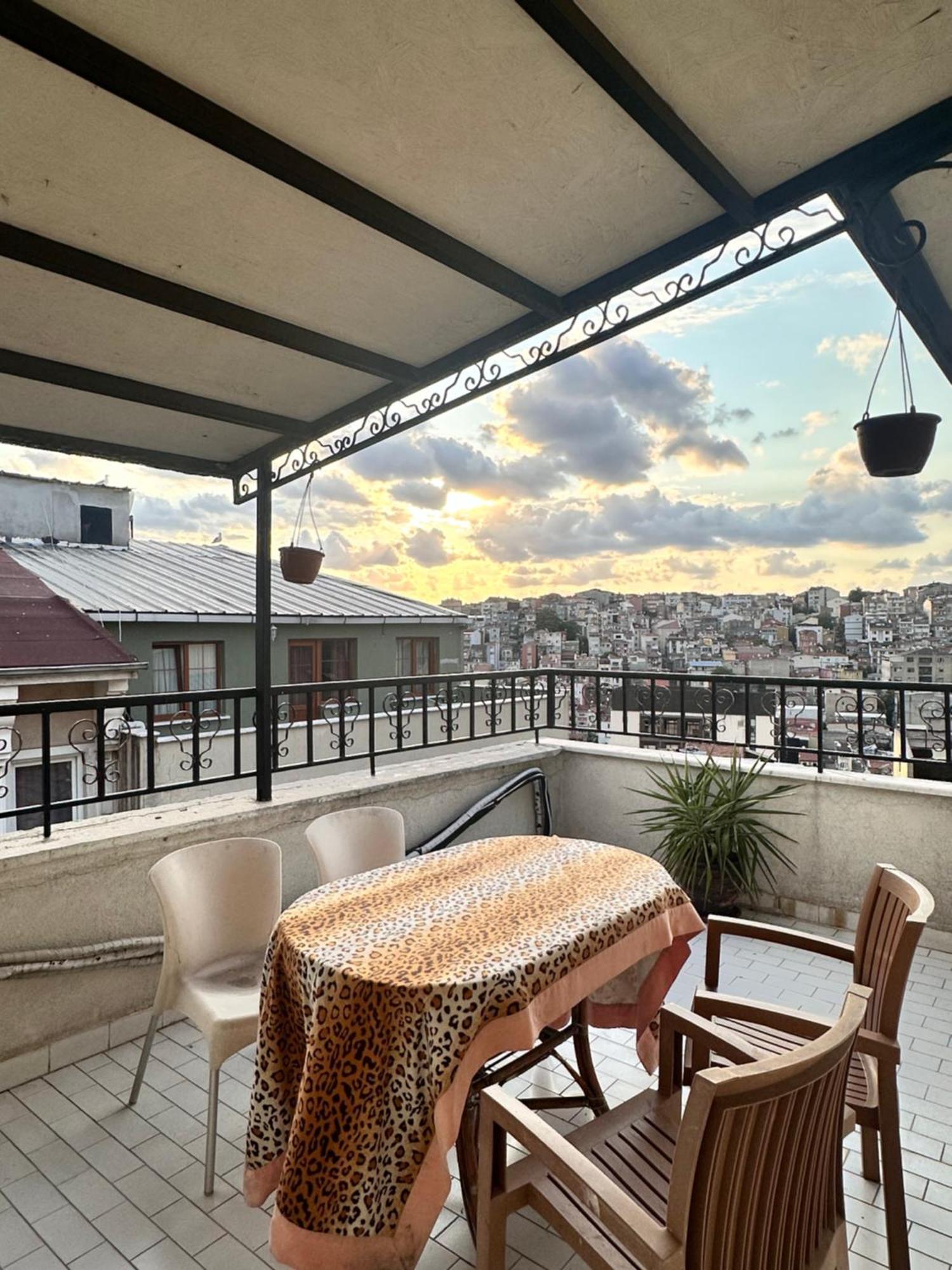 Centre Taksim Couette-café